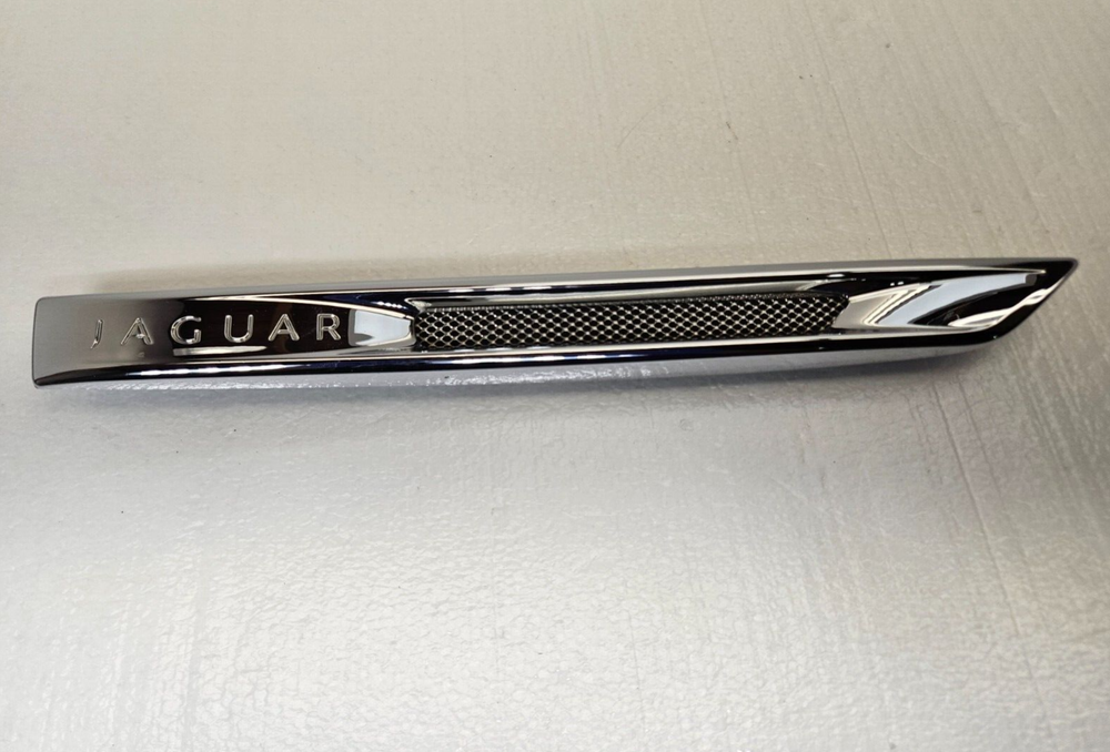 10-19 Jaguar XJ XJL Front Right Side Fender Emblem Trim Chrome Oem