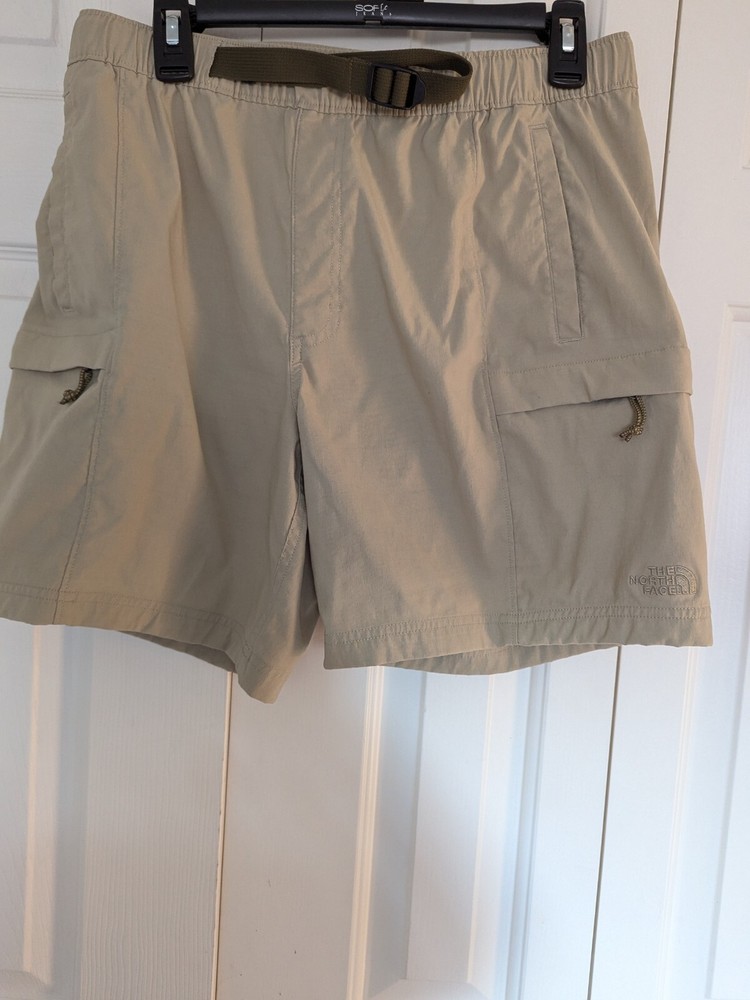 The North Face Class V Belted Shorts in Beige Size M Pre-Owned