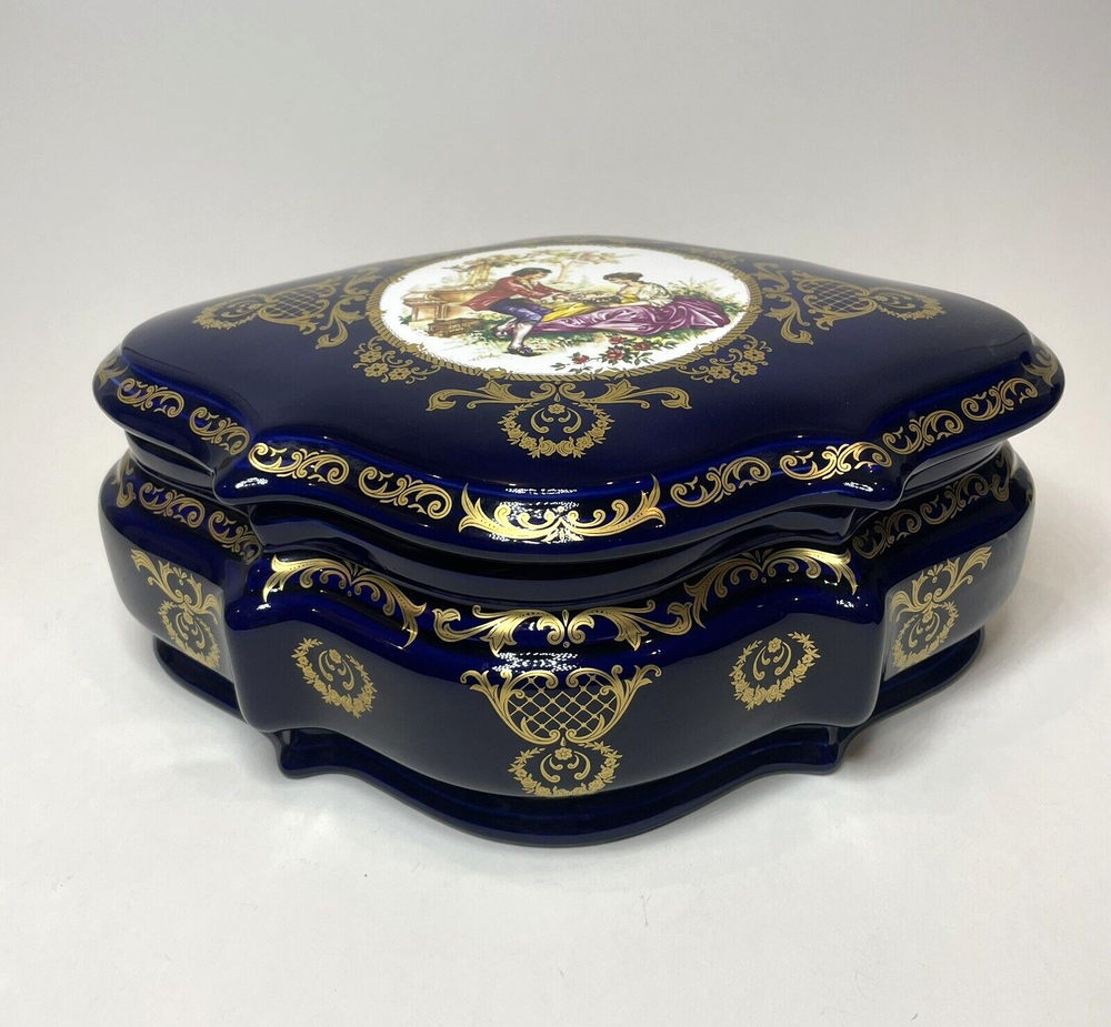 Italian ALFA Cobalt Porcelain Jewelry Box with Gilt Enameled Details – Large Casket Design for Premium Storage