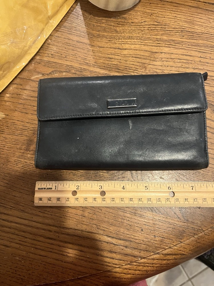 VTG Lauren Ralph Lauren Black Leather Women’s Wallet, Long, Zipper Compartment