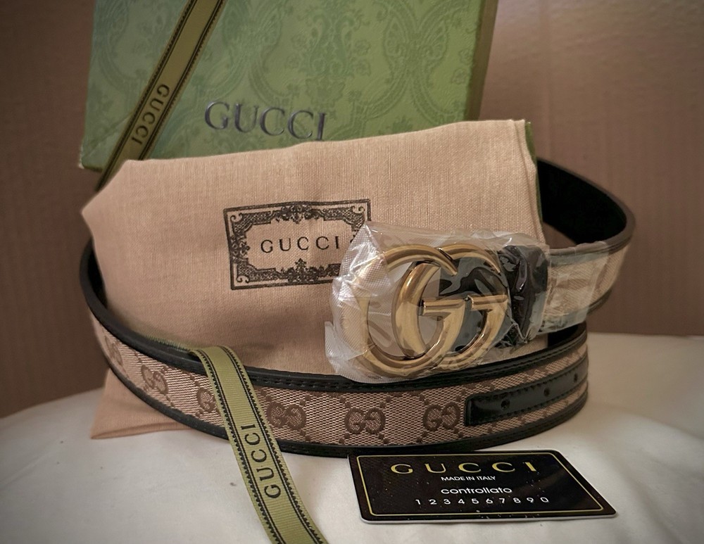 Gucci GG Monogram Calfskin Beige Black Belt S/M 31/32 $590 MSRP