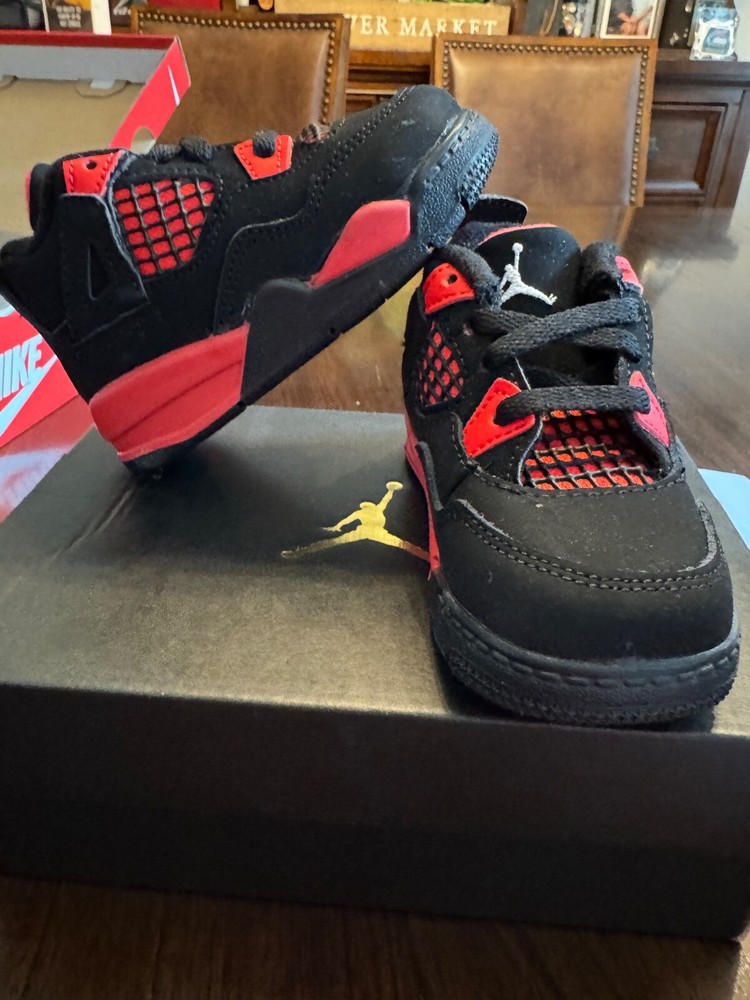 Air Jordan 4 Retro Red Thunder (TD) Size 5c - BQ7670-016