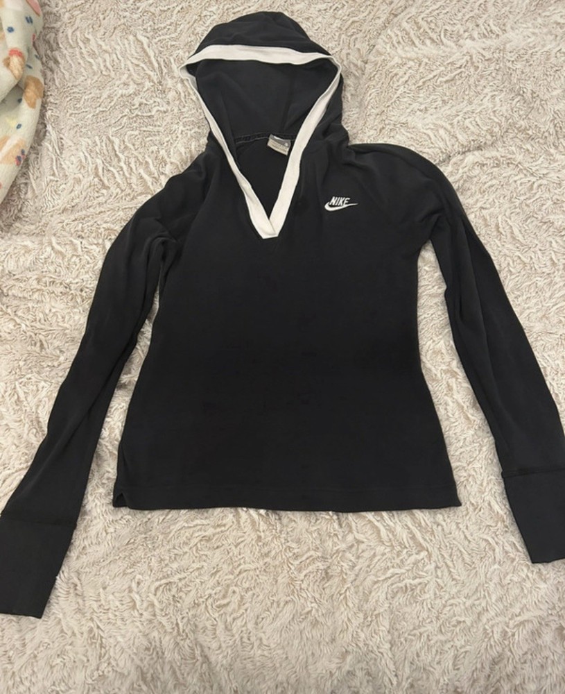 Black And White Nike Hoodie Vintage Style Women’s Size Small With Hood