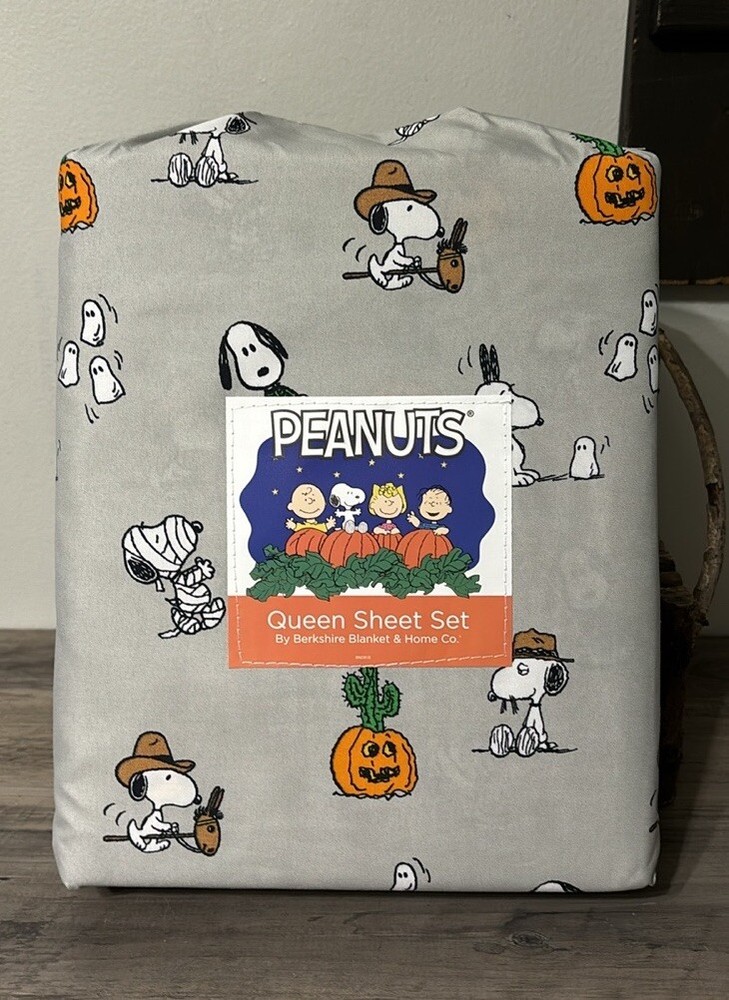 Snoopy Cowboy Stick Pony Cactus Jack-O-Lantern Halloween Queen Bed Sheets