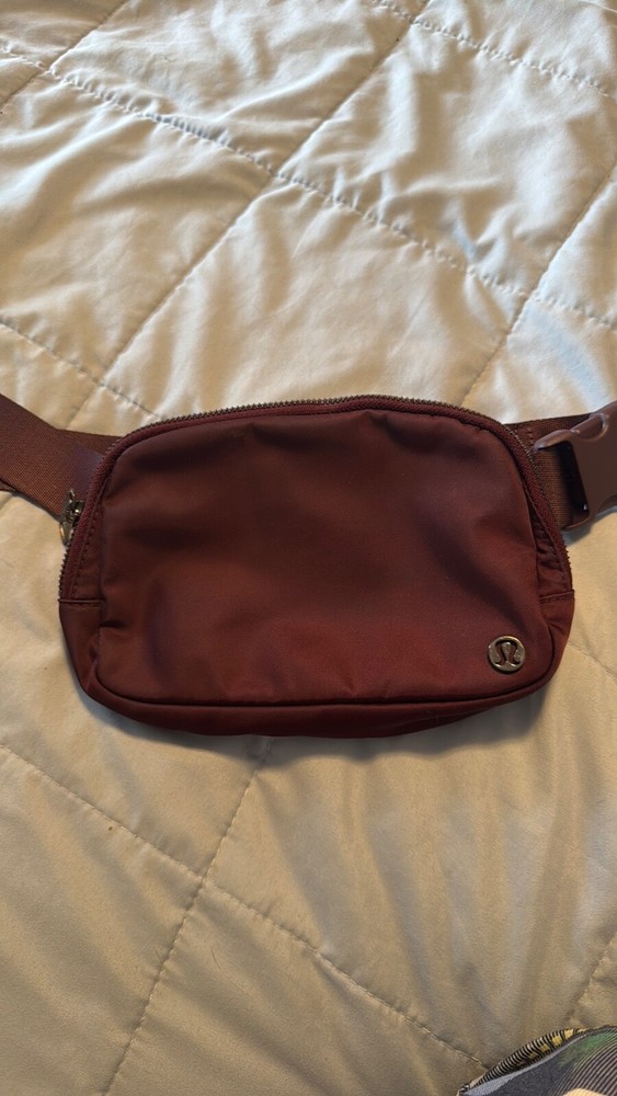 lululemon 1L cassis belt bag crossbody fanny pack
