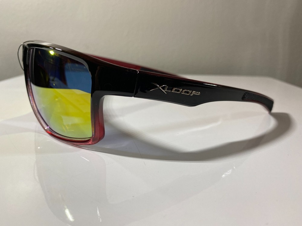 Men wrap sunglasses black frame yellow reflective lenses