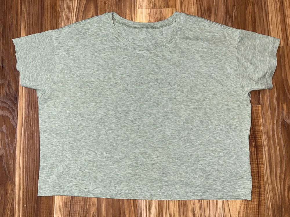LULULEMON Top Womens Size 5 Pima Cotton T Shirt Green Crop Oversized Boxy
