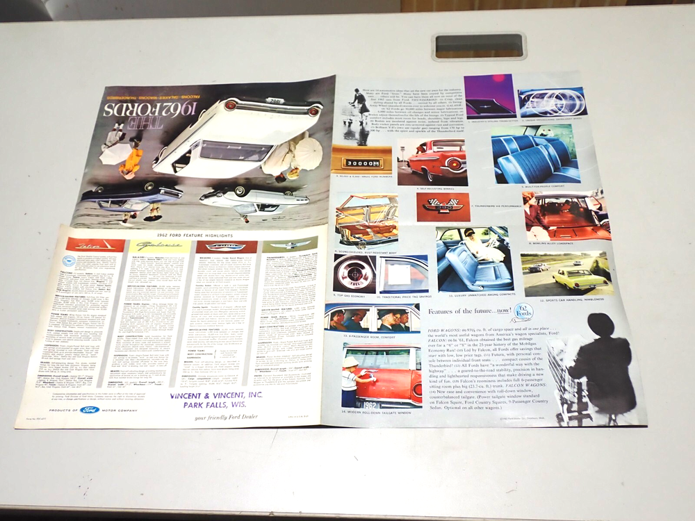 1962 FORD ORIGINAL SALES BROCHURE OEM CATALOG