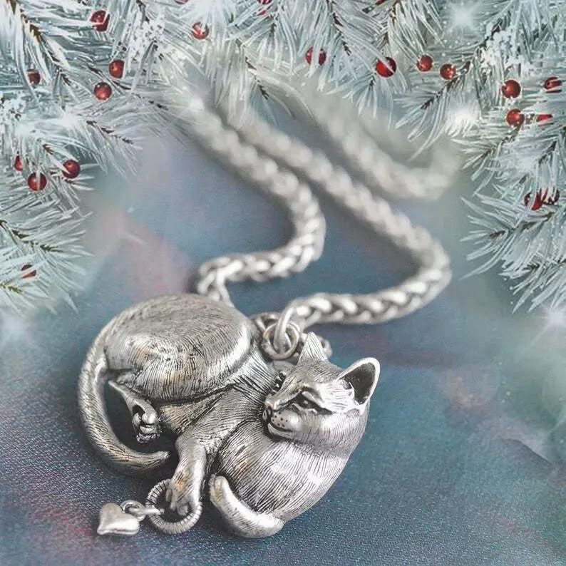 Vintage Silver Plated Cat Pendant Necklace for Women and Men Gift