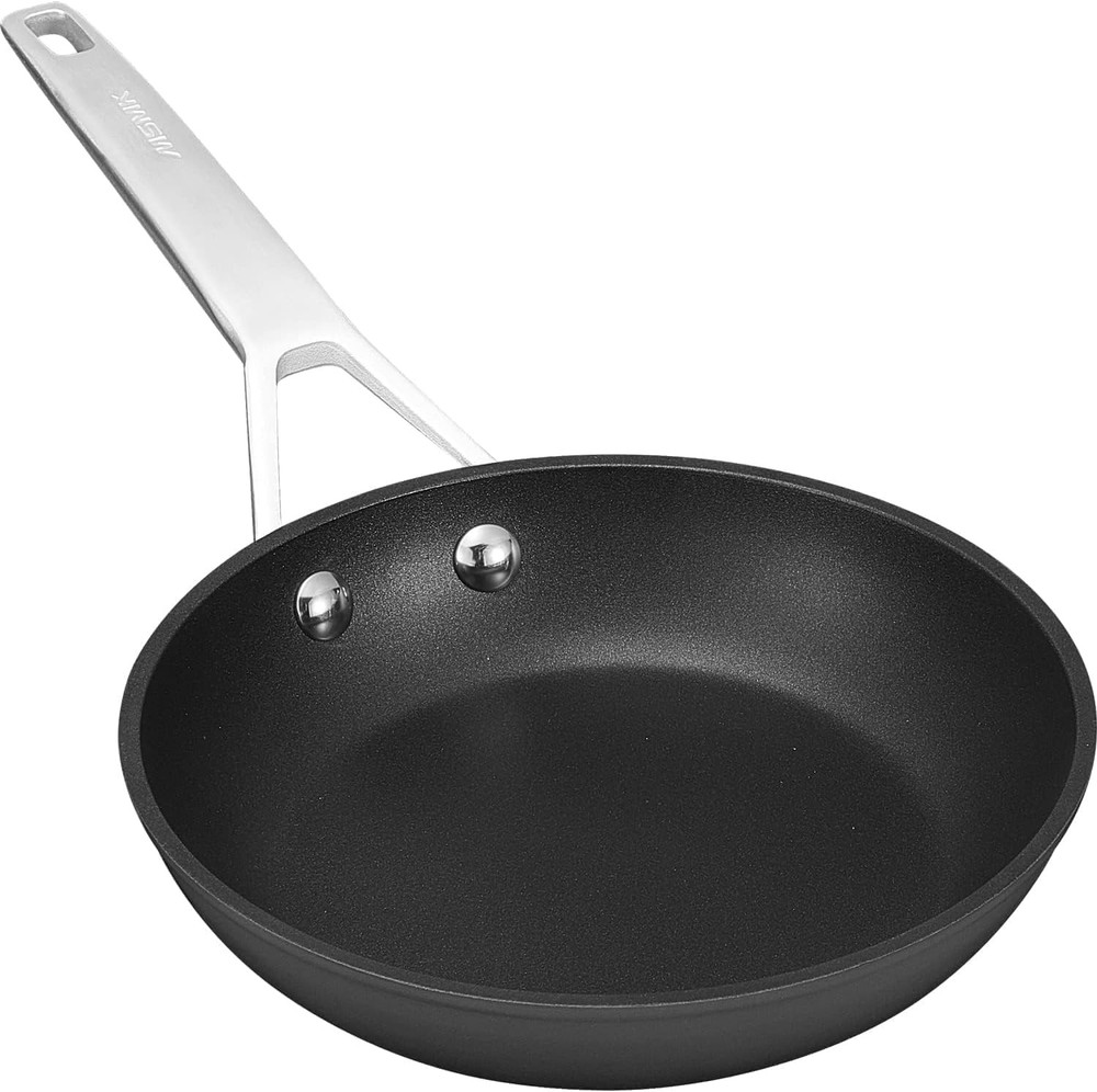 8.5-Inch Titanium Ceramic Nonstick Small Egg & Omelette Frying Pan
