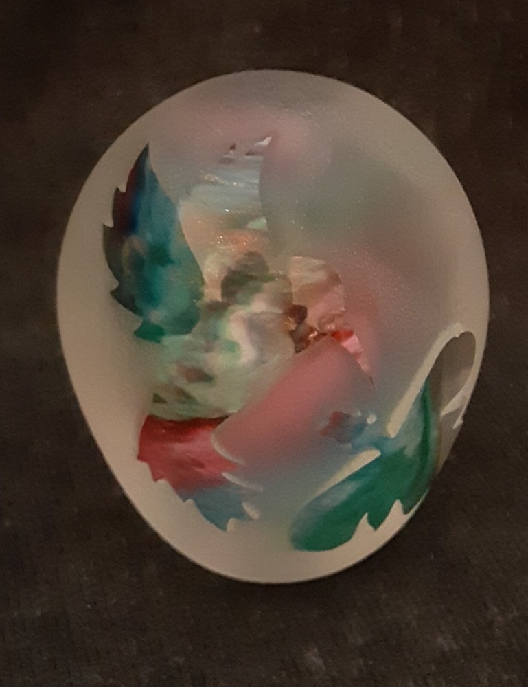 John DesMeules Etched Frosted Hummingbird Flower Paperweight WV