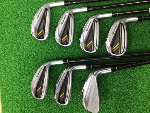 TaylorMade RocketBladez Iron Set 5-9+PW+AW S Flex Right-Handed 7 Clubs TM7-113