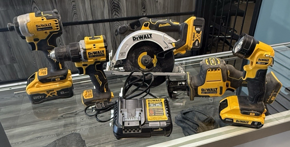 Dewalt 20V 5 Piece Combo Tool Kit w/ 3 Batteries, Charger, & Bag-SEE DESCRIPTION