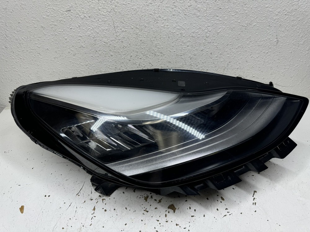 2017 - 2020 TESLA MODEL 3/Y RIGHT PASSENGER HEADLIGHT FULL LED OEM Original