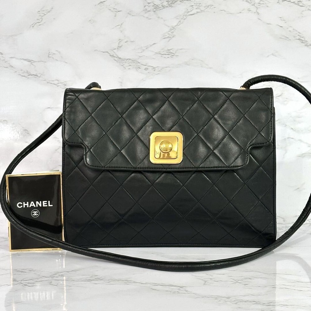 CHANEL Matrasse Shoulder Bag in Black Lambskin Leather