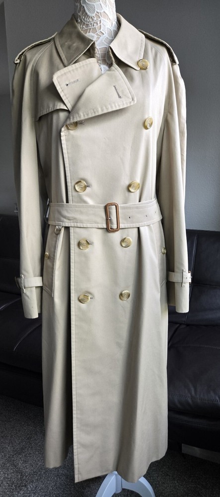 Burberry Trench Coat Nova Check Classic Beige Belted Pocket. Size: 42 Long