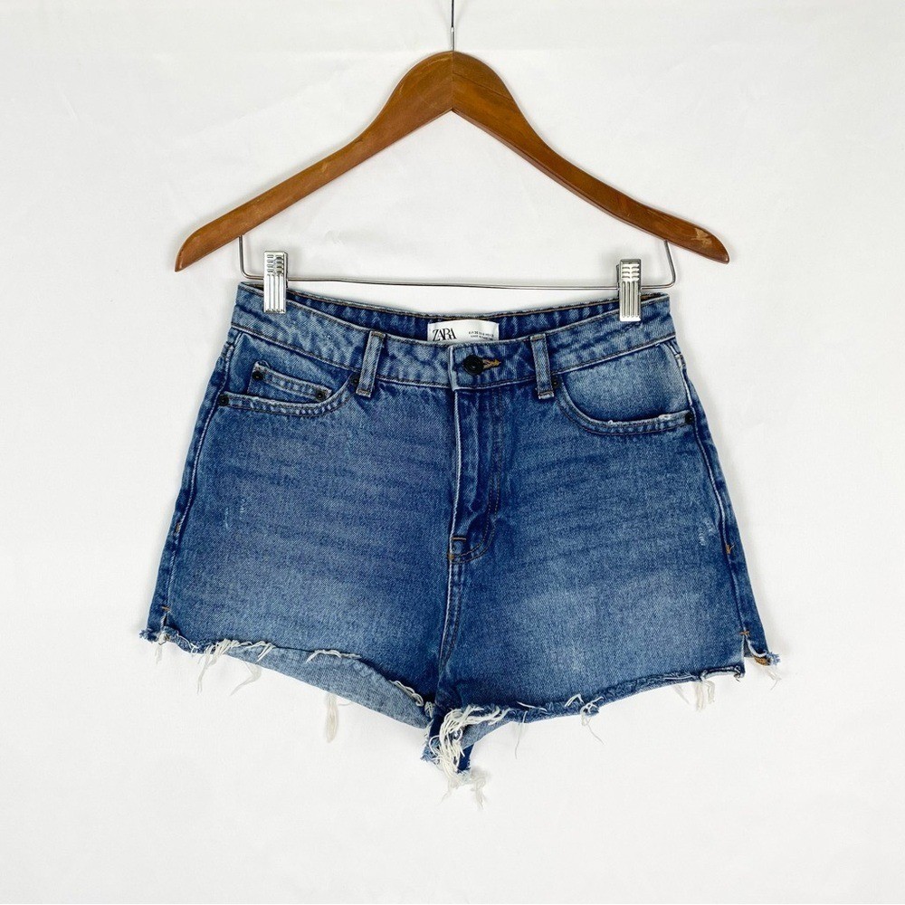 Zara Women's Denim Jean Shorts Size 4 Raw Hem High Rise Medium Wash