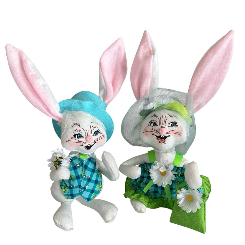 2006 Annalee 12” Spring Easter Daisies Girl Boy Bunny Rabbit Dolls Posable