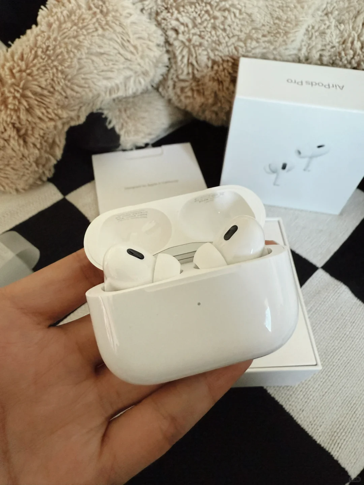 Apple iPhone Pro 2nd Generation with MagSafe Wireless Charging Case-(USB-C)-US