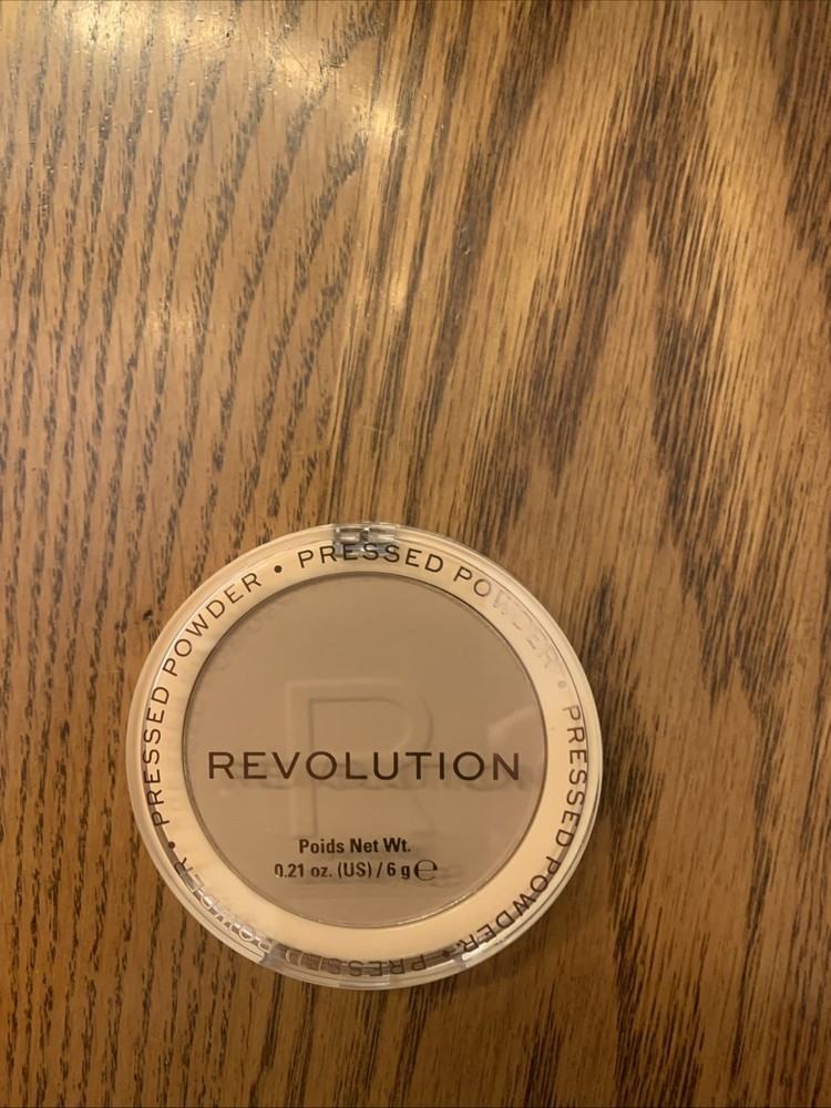 Revolution Beauty London Beige Pressed Powder Fresh Formula
