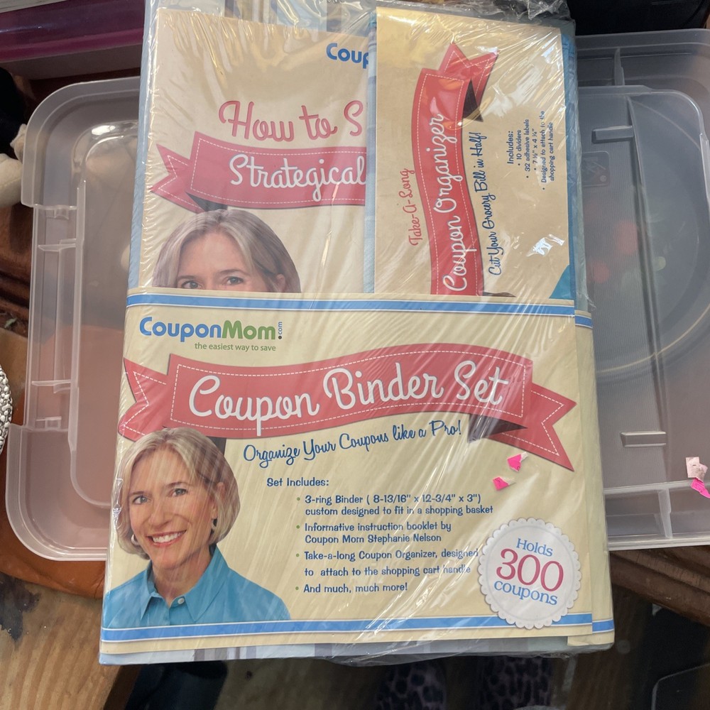 COUPON MOM.COM COUPON BINDER SET — NEW AND SEALED-image