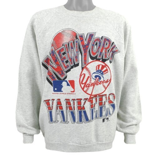 Yankees World Series Champions Logo Graphic Crewneck Sweatshirt AN42115