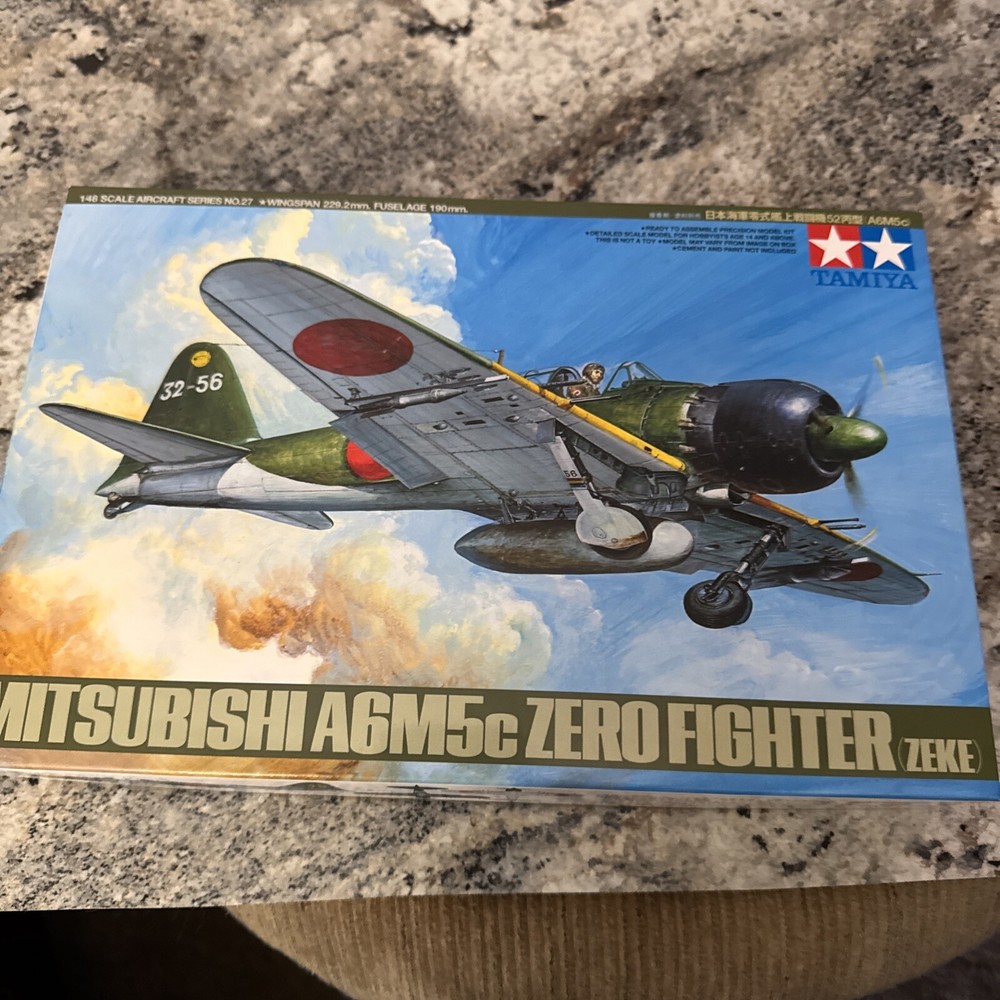 Vintage Tamiya Mitsubishi A6M5c Zero Fighter 1/48 Model Kit Unsure If Complete