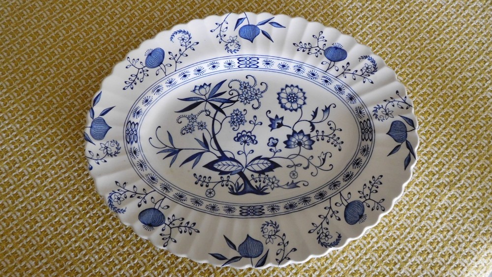 Vintage J & E Meakin English Staffordshire Blue Nordic Onion 11