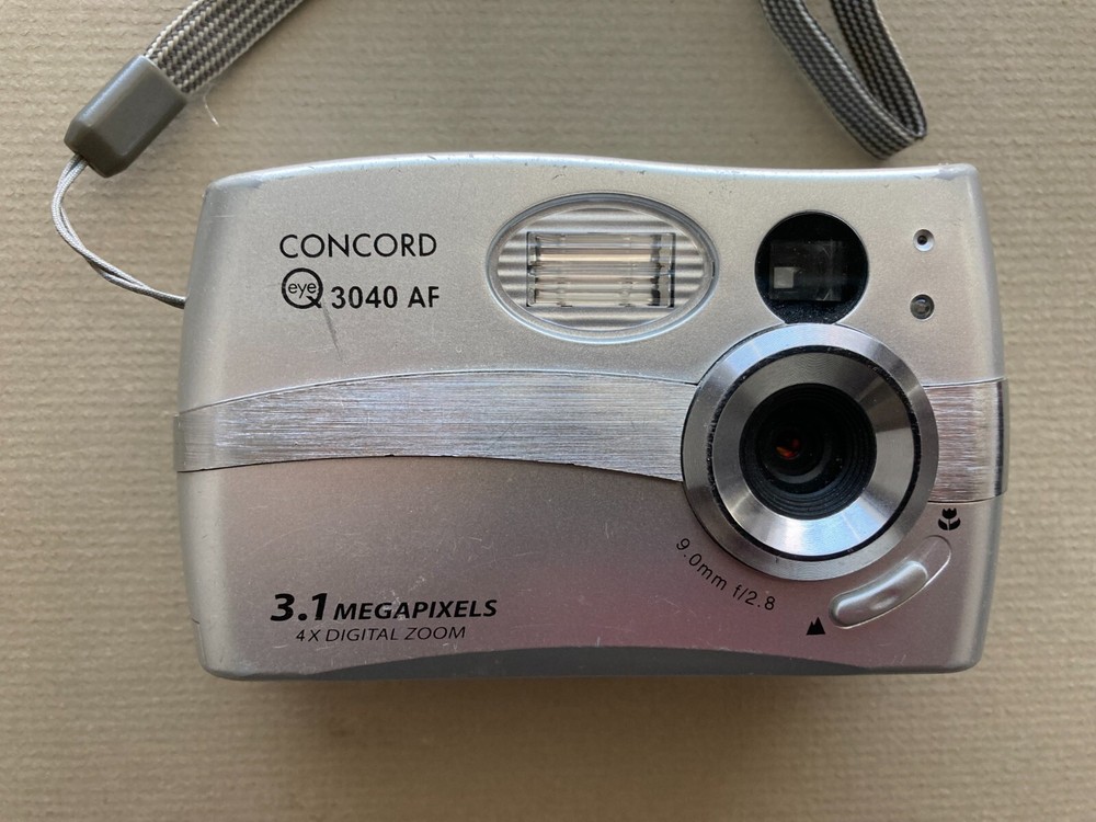 Concord 3040 AF Digital 3.1 MP Camera in Excellent Condition