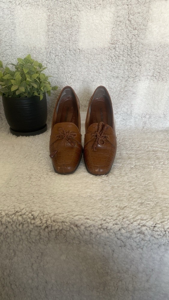 Naturalizer Womens Brown Croc Embossed Tassel Loafers Size 7 M Slip On