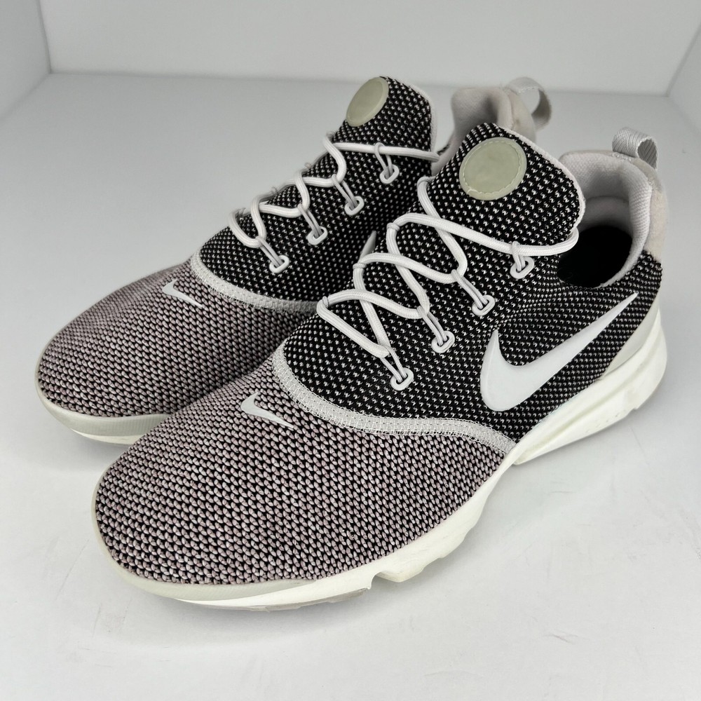 Nike Womens 910570-005 Gray Presto Fly SE Vast Synthetic Size 7.5 Running Shoes