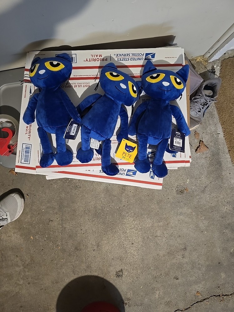 2 Kohls Cares Pete the Cat Plush 15