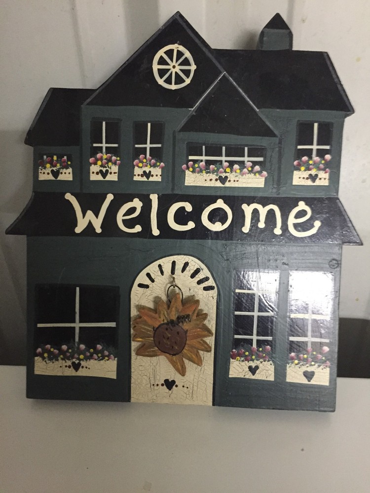 WOODEN SEASONAL CALENDAR HOUSE-image