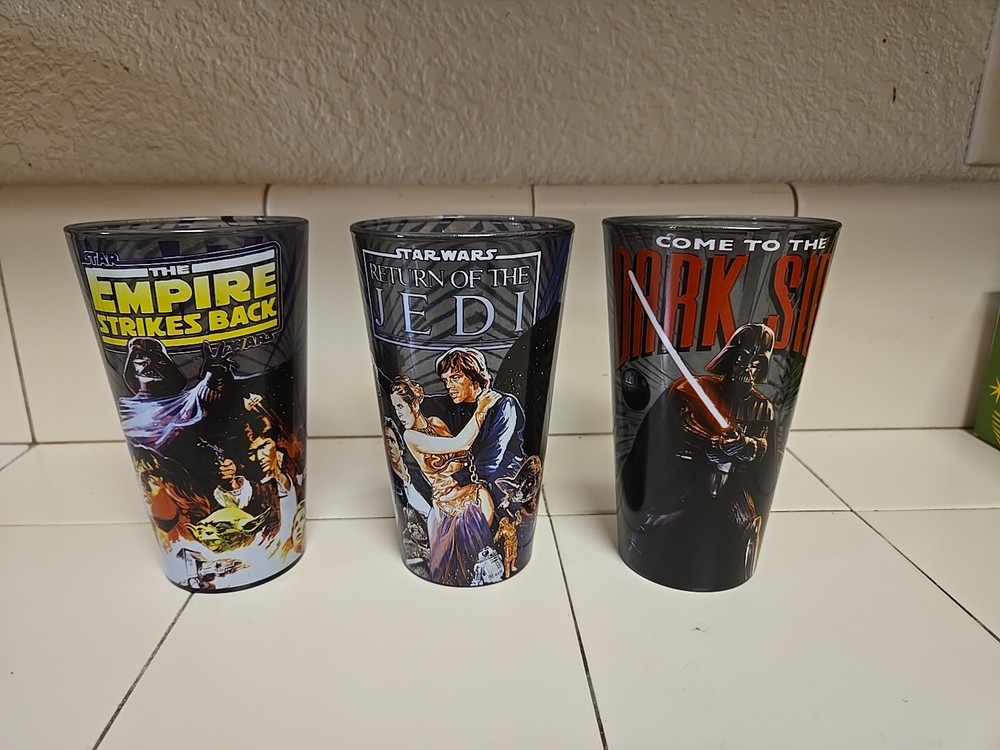 Star Wars Glass Cups Set Featuring Iconic Trilogy Designs