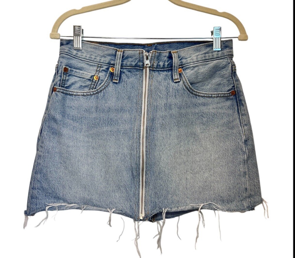 Levi’s Women's Decon Zip Through Denim Mini Light Blue Washed Skirt Sz 27