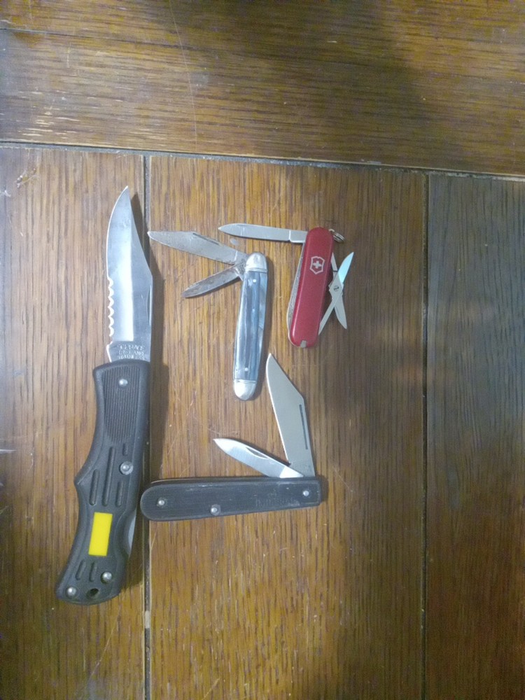 used pocket knives lots