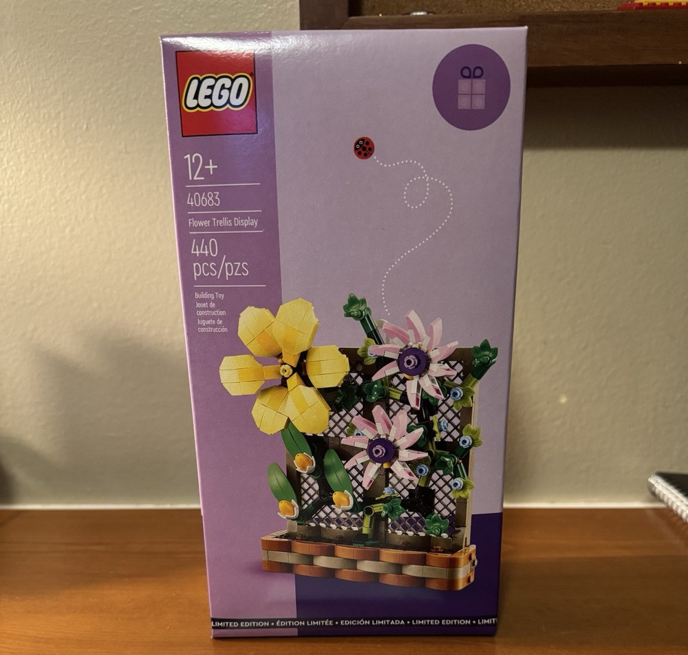 LEGO Flower Trellis Display 40683 New Factory Sealed Promotional Set