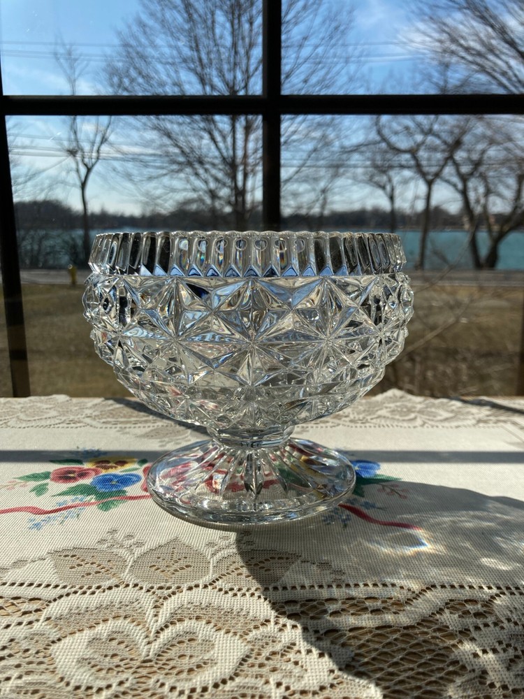 Diamond Cut Glass Pedestal Candy Bowl 5.5 Inch Wide 4.5 Inch Tall