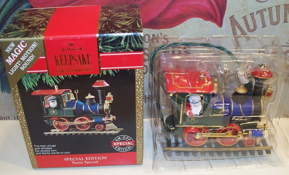 1991 HALLMARK KEEPSAKE SPECIAL EDITION SANTA SPECIAL ORNAMENT LIGHT MOTION SOUND