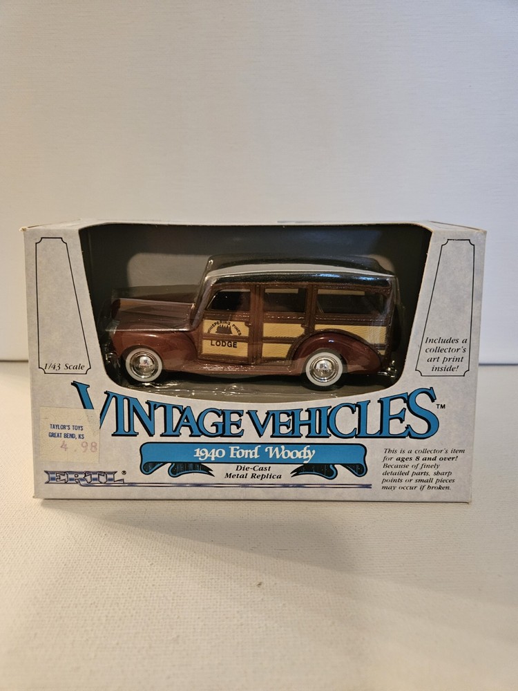 Ertl Vintage Vehicles #6, 1940 Ford Woody Station Wagon 1:43 Scale Die Cast