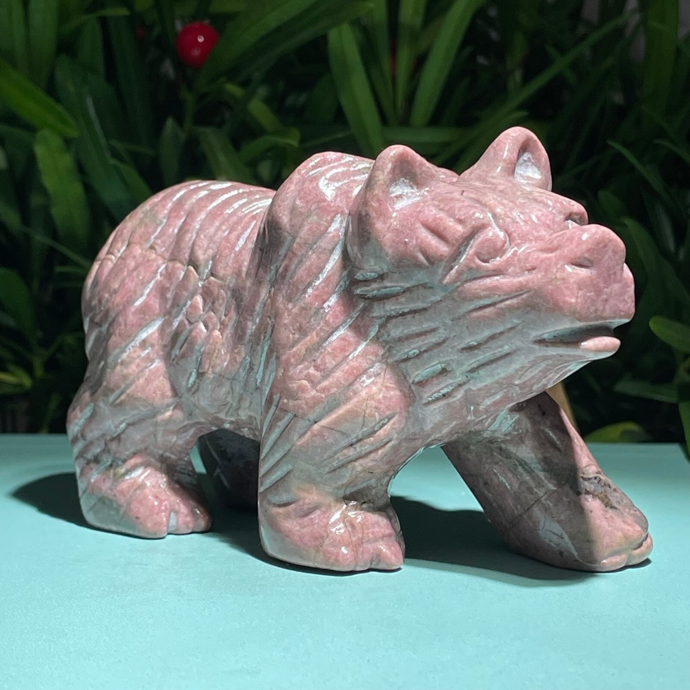 Natural Quartz Crystal Carved Polar Bear Energy Stone Animal Figurine Reiki Gift