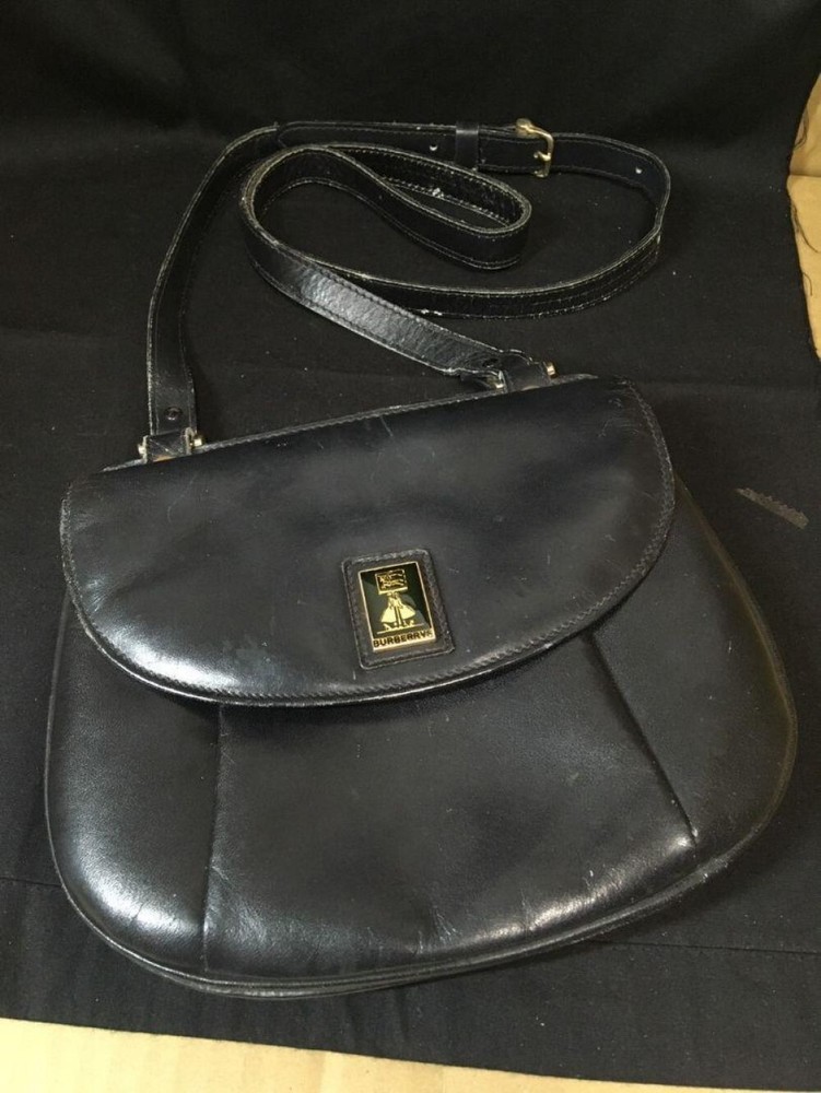 Burberry Shoulder Bag Nova Check Leather Black Authentic F1205358