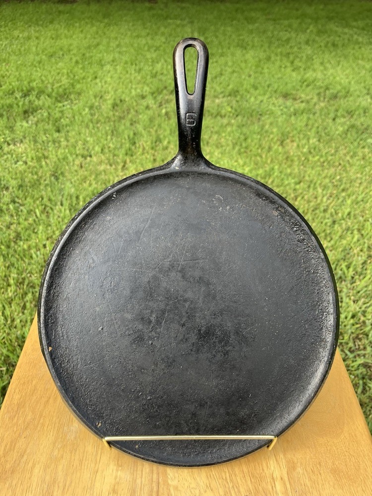 Vintage GRISWOLD Seasoned Cast Iron Round Long Handle Griddle #9 609