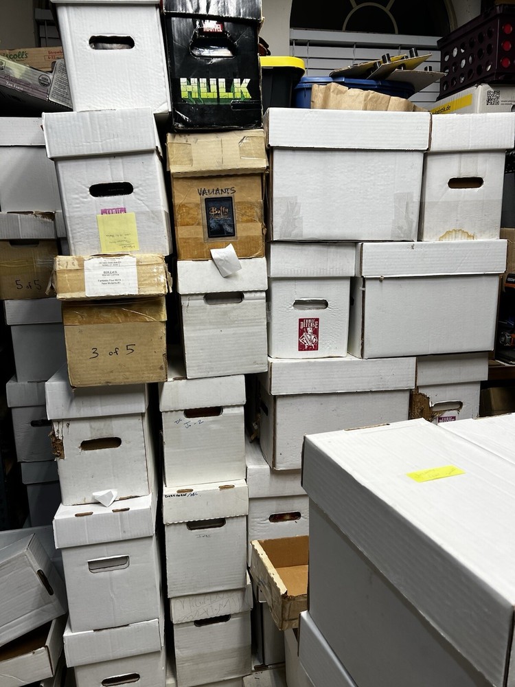 100 Bulk Assorted Comics Lot Dc/ Marvel/ indies Comic Books FLASH SALE-image