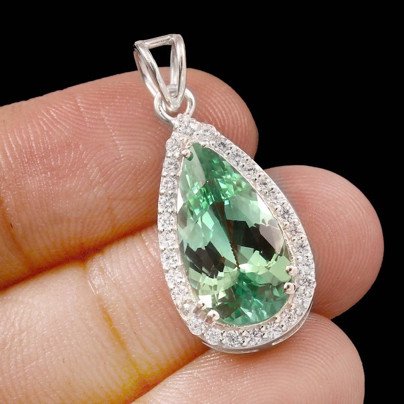 17x9 MM Natural Green Sapphire Teardrop Pendant 925 Sterling Silver With Chain