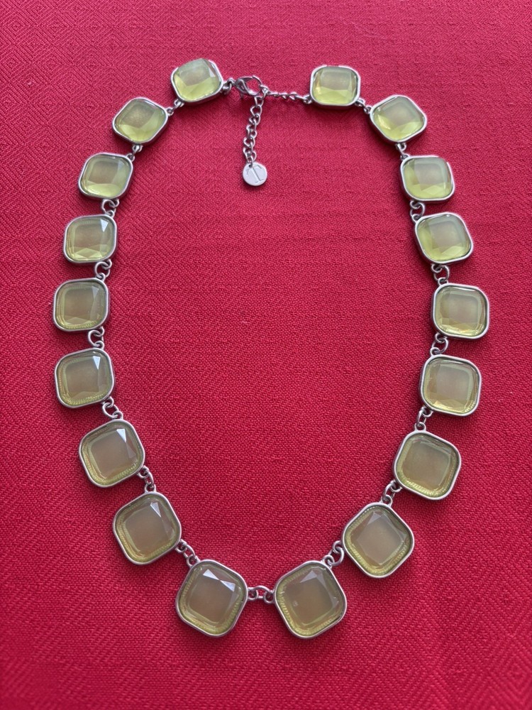 Elegant Women’s Fashion Necklace for Every Occasion