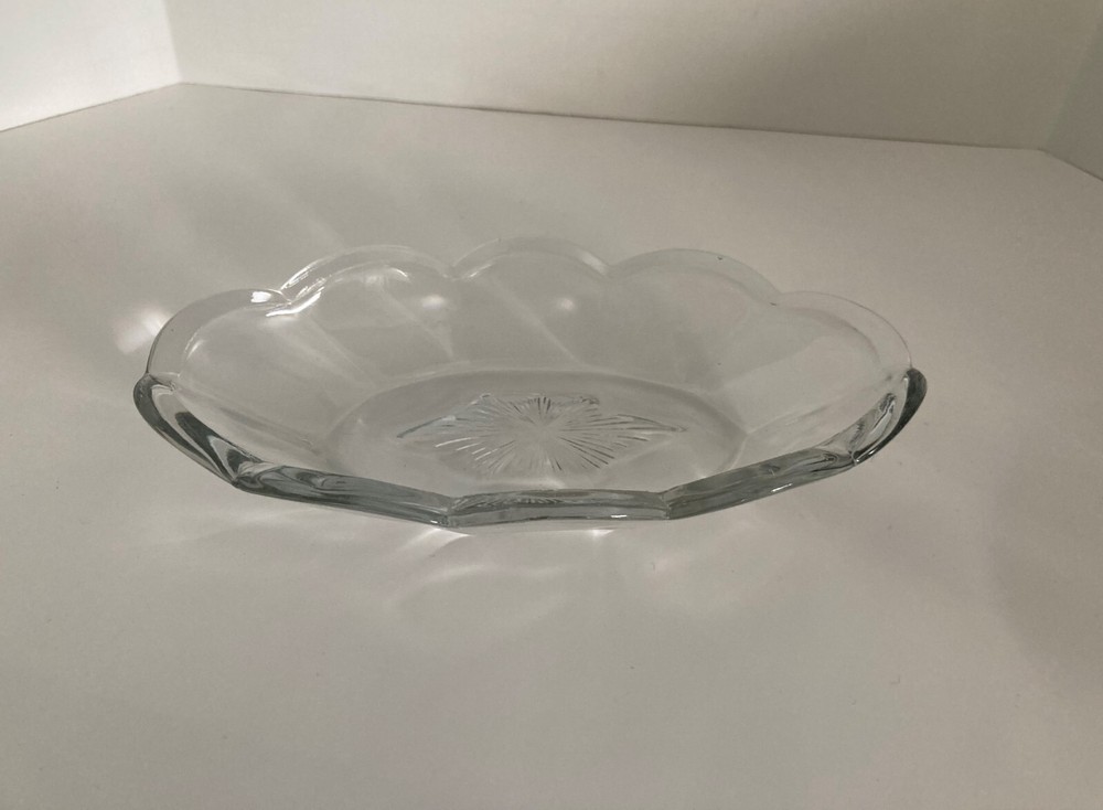 VINTAGE CLEAR 7 1/2” GLASS OVAL BANANA SPLIT-RELISH-CANDY DISH