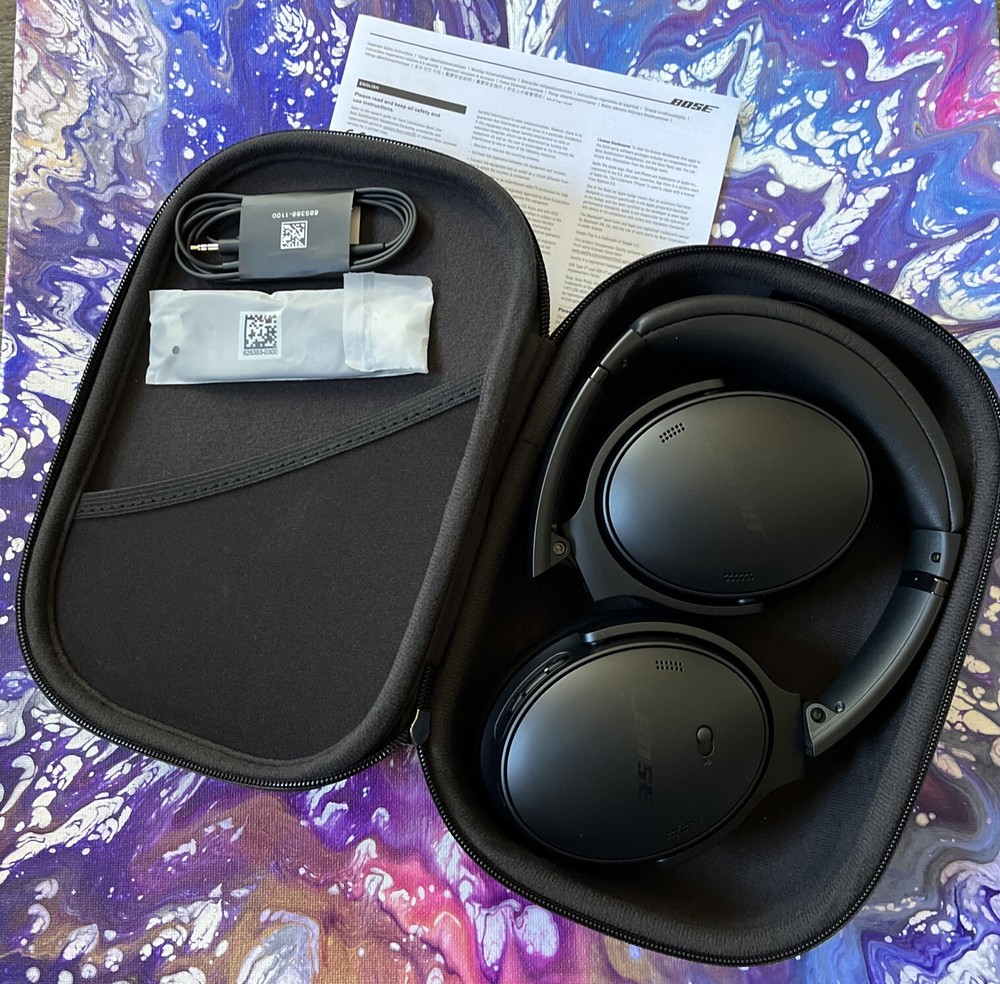Bose QuietComfort Headphones Wireless Noise Cancelling- Black New