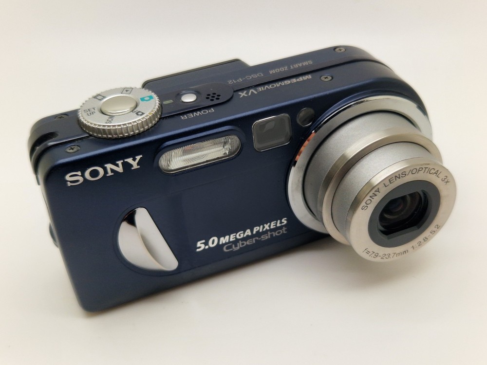 Sony Cybershot DSC-P12 5MP Blue Compact Digital Camera Boxed VGC 3UKPOST