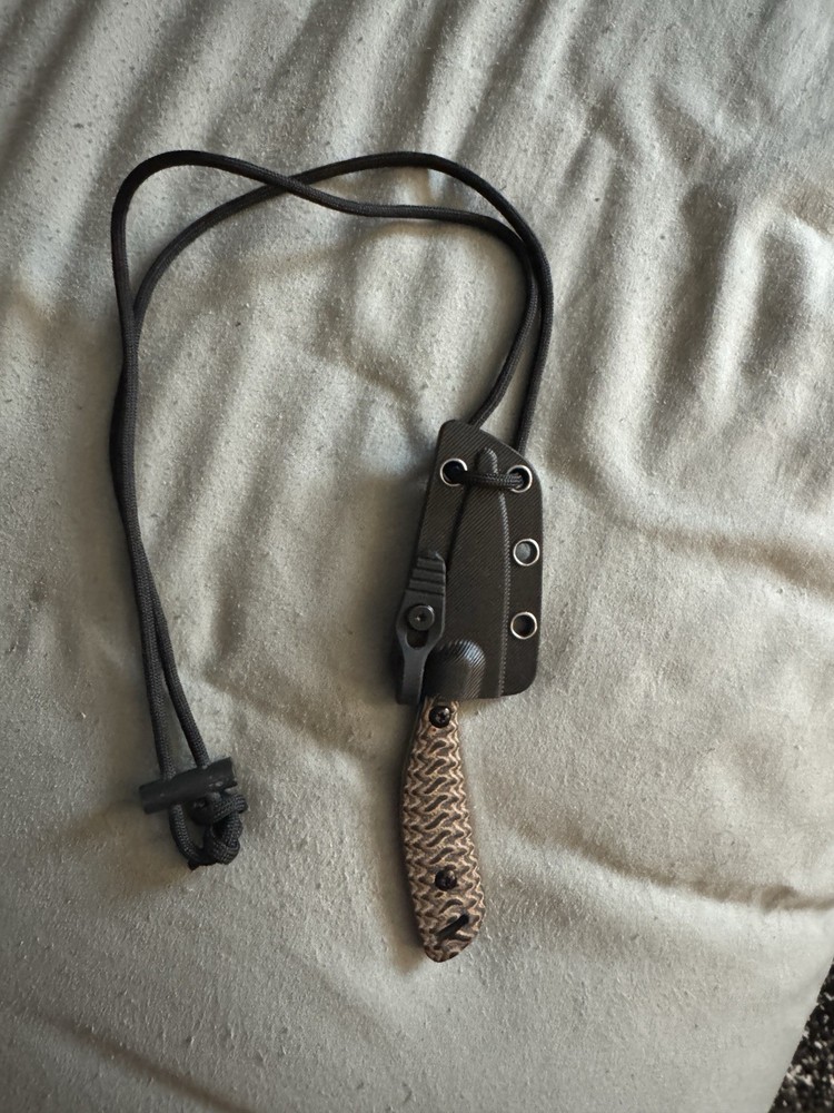 REVOLT RAPT'R SURVIVAL NECK KNIFE